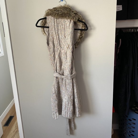 Anthropologie Angel of The North Vest - Picture 4 of 6